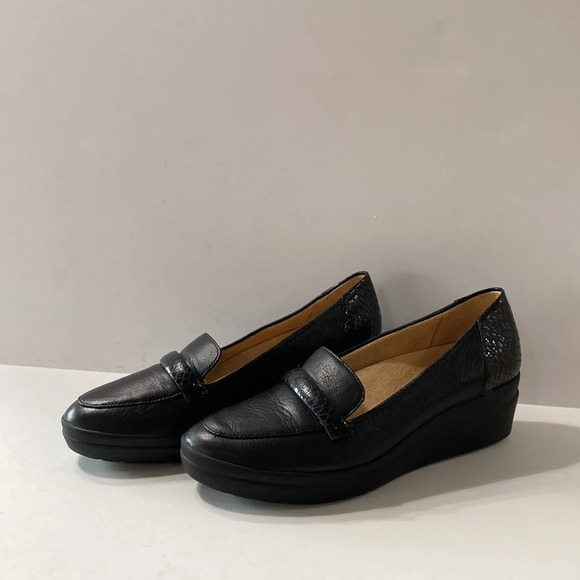 Naturalizer Black Samara Preppy Comfort Slip On Minimalist Loafer Size 8 Wide - Picture 4 of 12